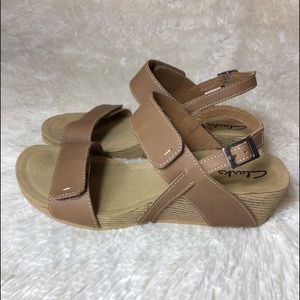Clarks Taupe Tan Wedge Women’s Sandals